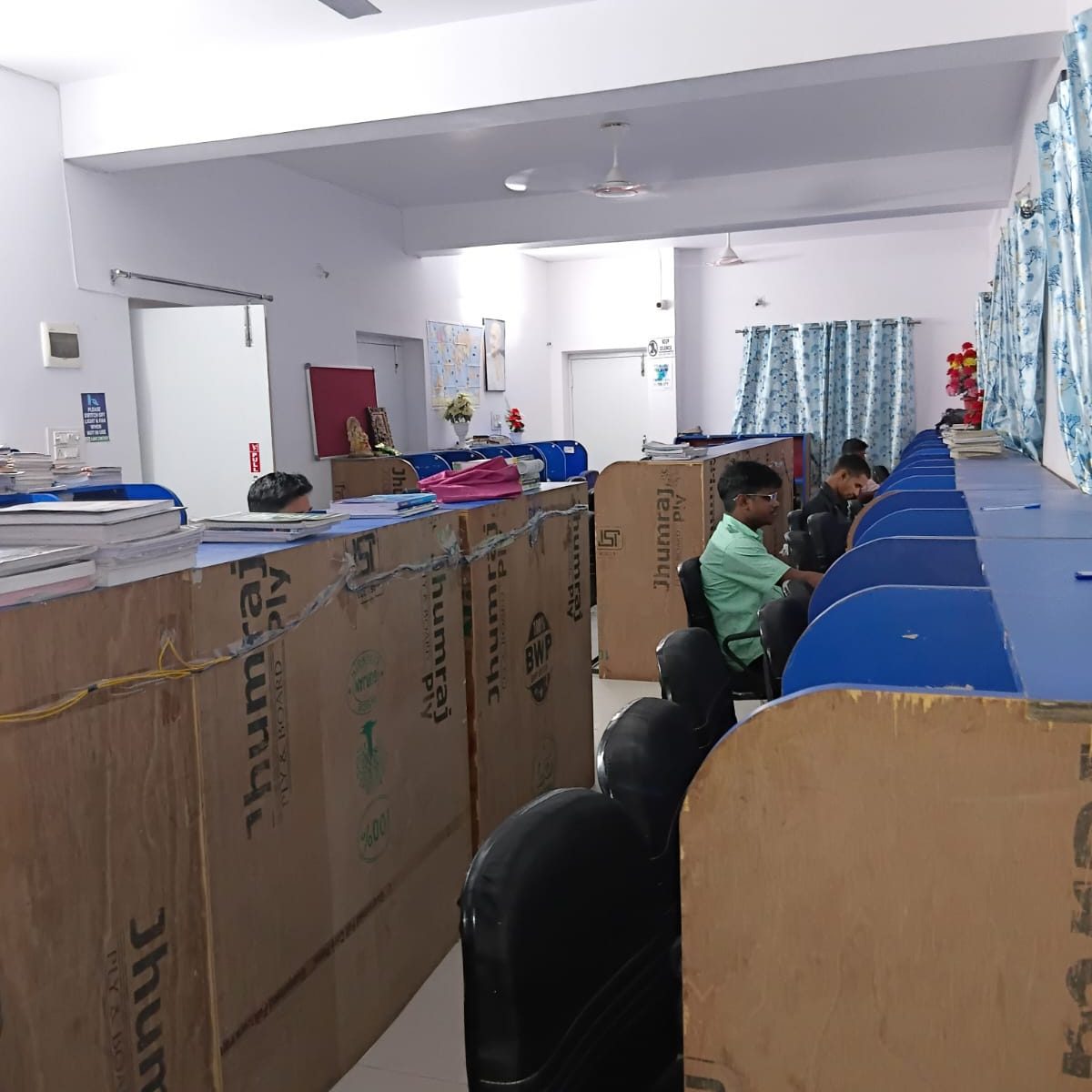 VINAYAK LIBRARY KOKAR RANCHI (3)
